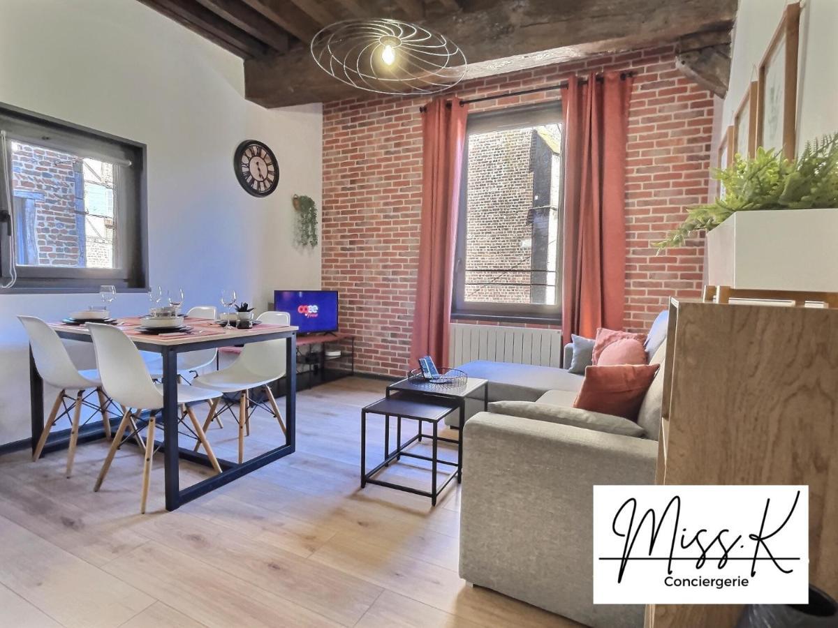 "La Fenetre Sur Le Marche" De Miss.K Conciergerie Apartment Châtillon-sur-Chalaronne Екстериор снимка