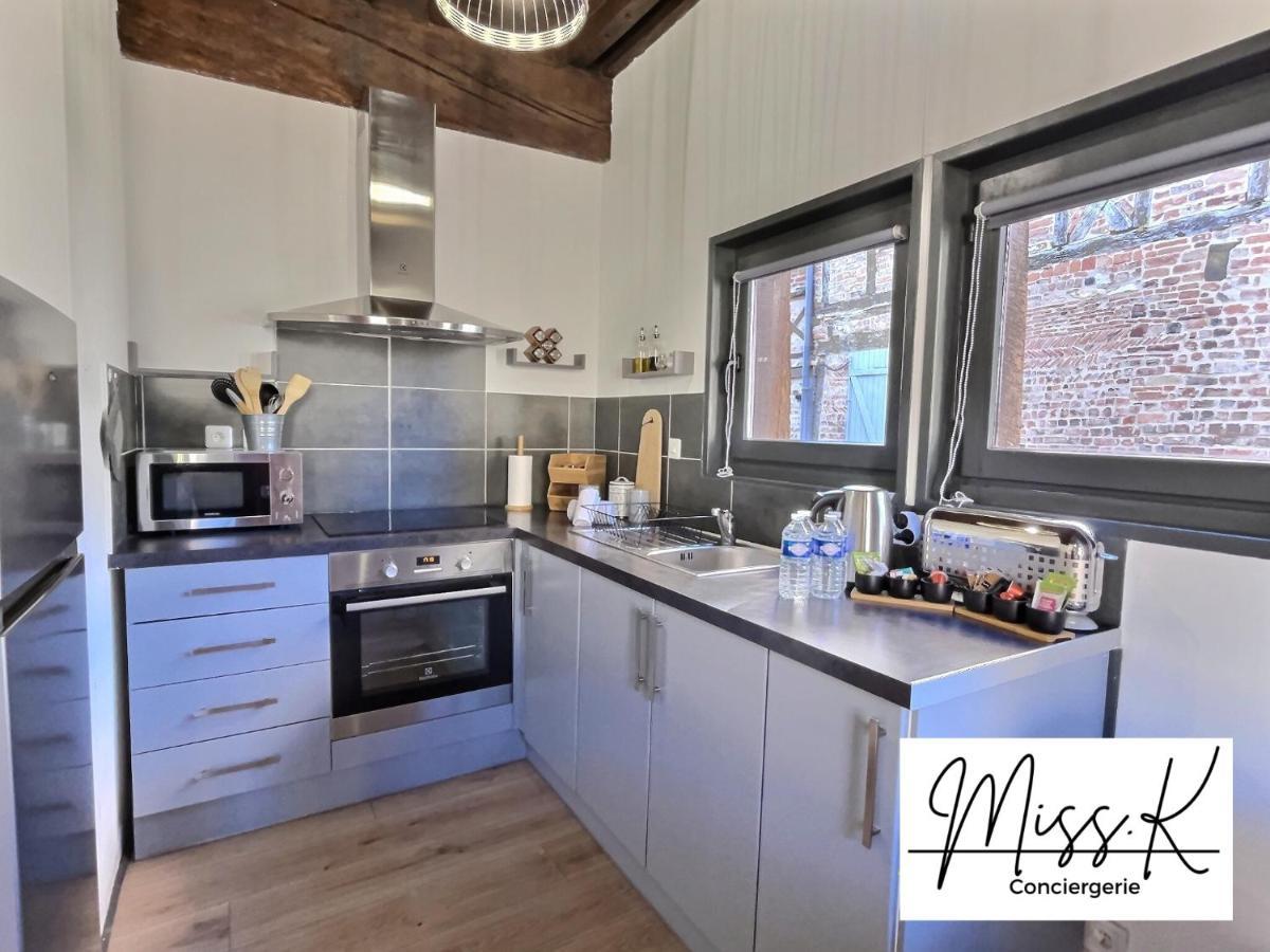 "La Fenetre Sur Le Marche" De Miss.K Conciergerie Apartment Châtillon-sur-Chalaronne Екстериор снимка