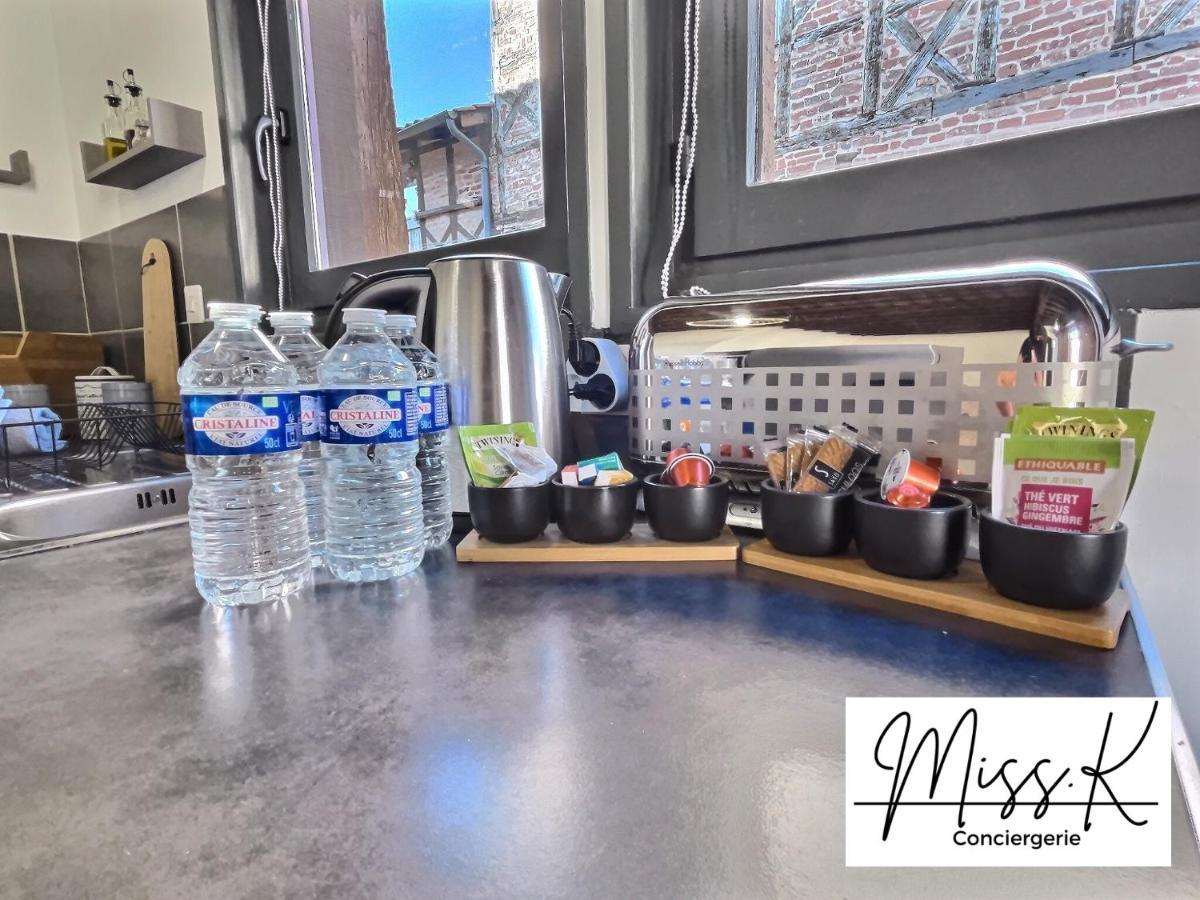 "La Fenetre Sur Le Marche" De Miss.K Conciergerie Apartment Châtillon-sur-Chalaronne Екстериор снимка