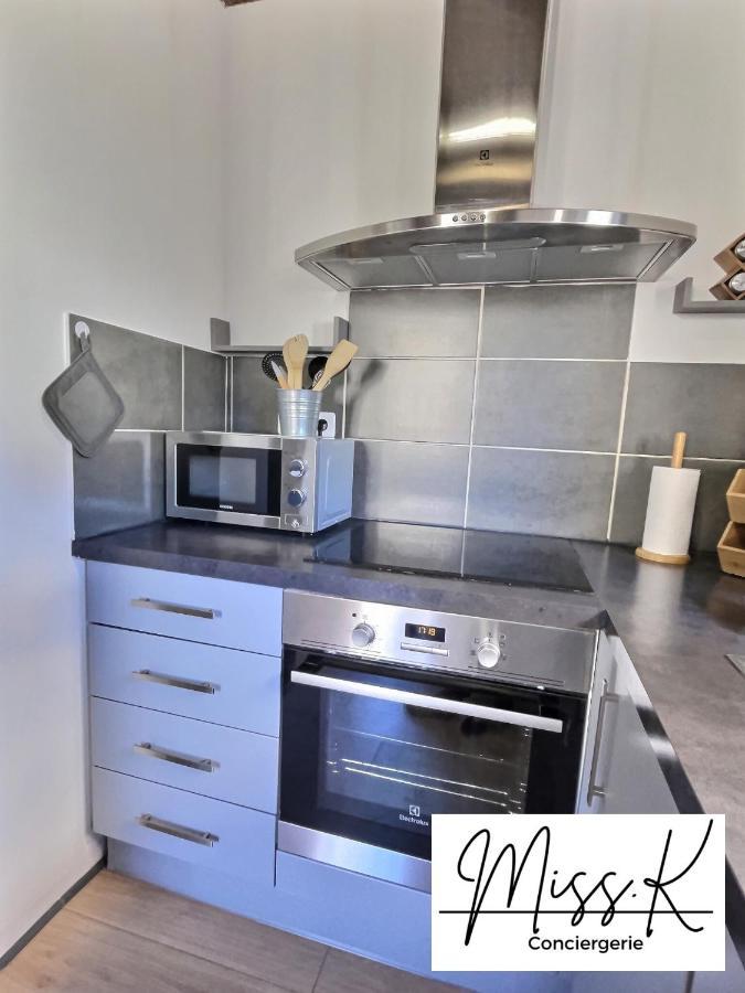 "La Fenetre Sur Le Marche" De Miss.K Conciergerie Apartment Châtillon-sur-Chalaronne Екстериор снимка